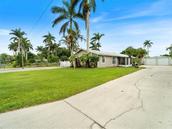 51-55 Lake ST, NORTH FORT MYERS, FL 33903