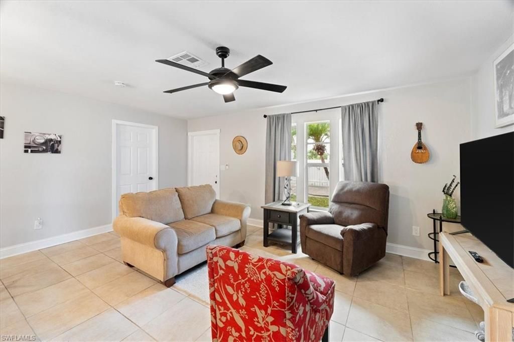 51-55 Lake St, North Fort Myers, FL 33903 Photo