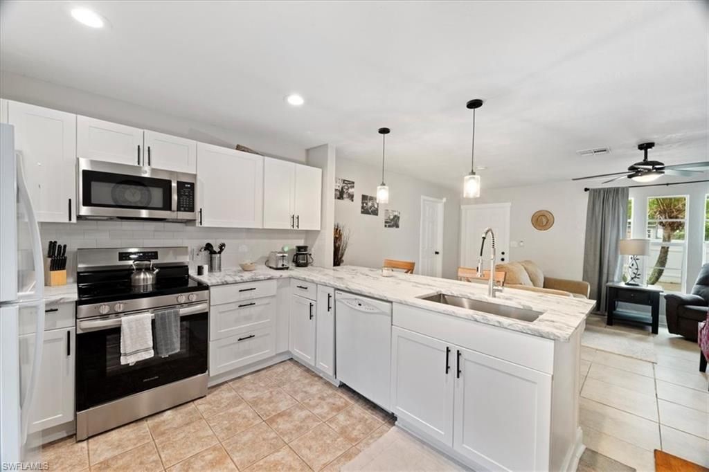 51-55 Lake St, North Fort Myers, FL 33903 Photo