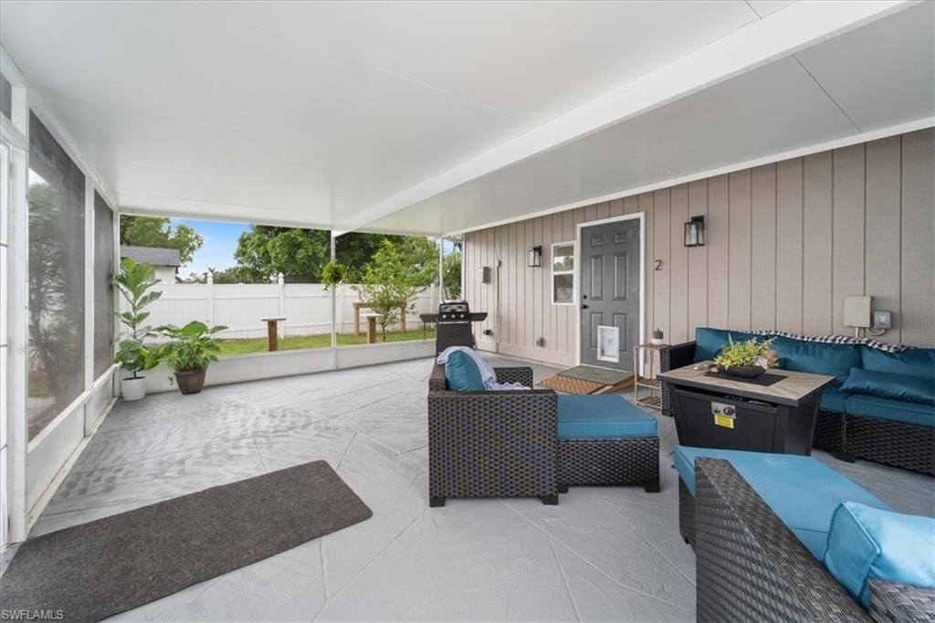 51-55 Lake St, North Fort Myers, FL 33903 Photo