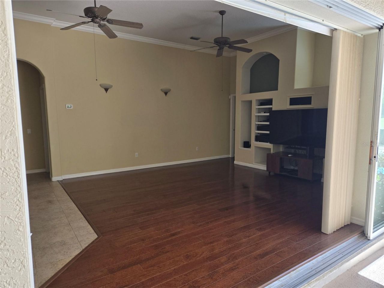 9127 Woodridge Run Drive, Tampa, FL 33647 Photo