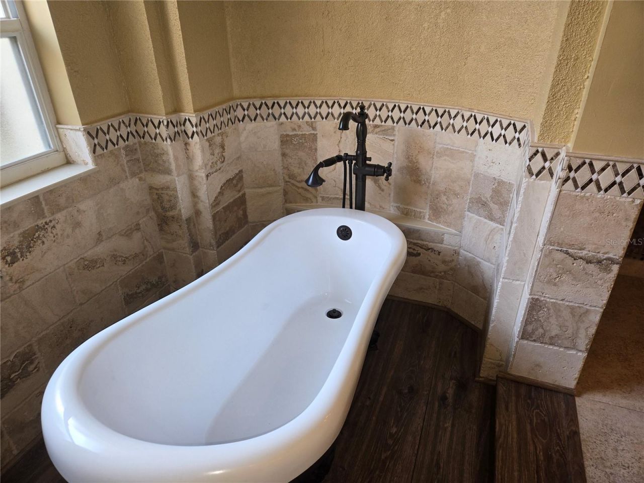 9127 Woodridge Run Drive, Tampa, FL 33647 Photo