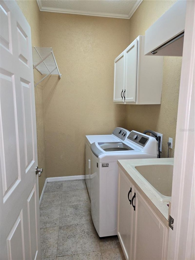 9127 Woodridge Run Drive, Tampa, FL 33647 Photo