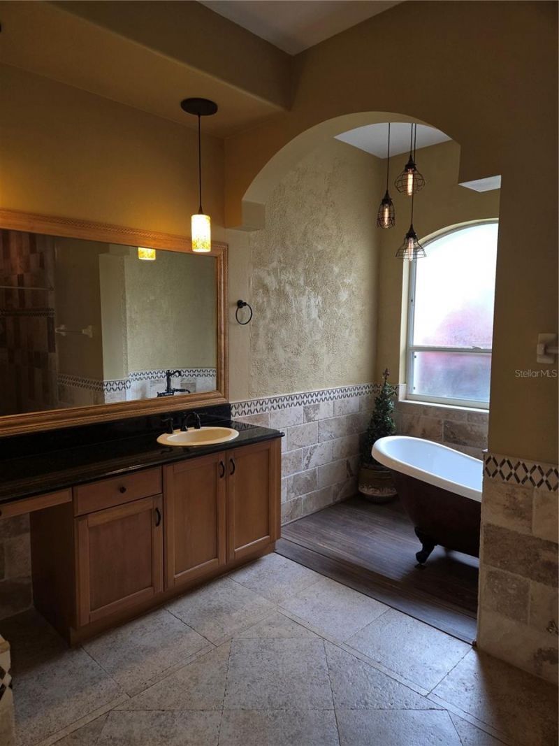 9127 Woodridge Run Drive, Tampa, FL 33647 Photo