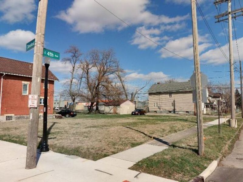 1052 Cleveland Avenue, Columbus, OH 43201 Photo 2