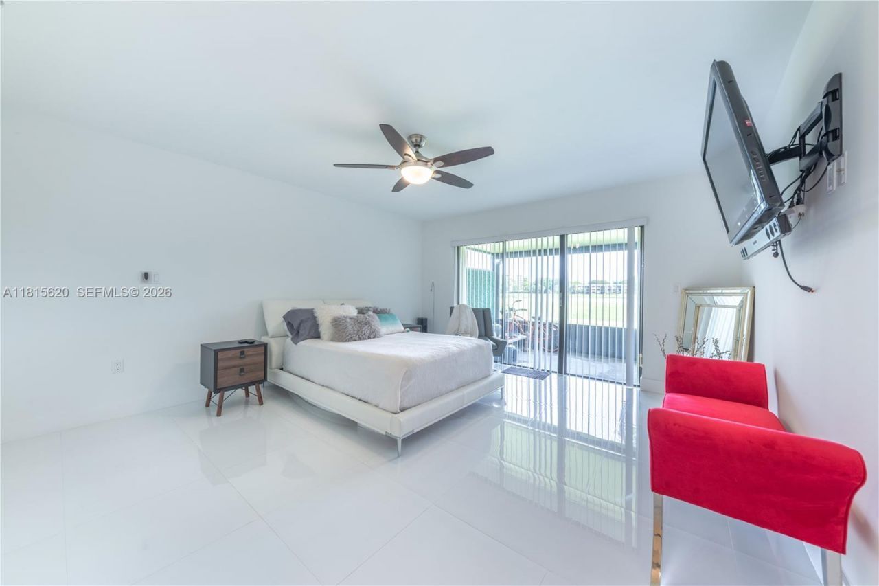 16189 Laurel Dr, Unit 25, Weston, FL 33326 Photo