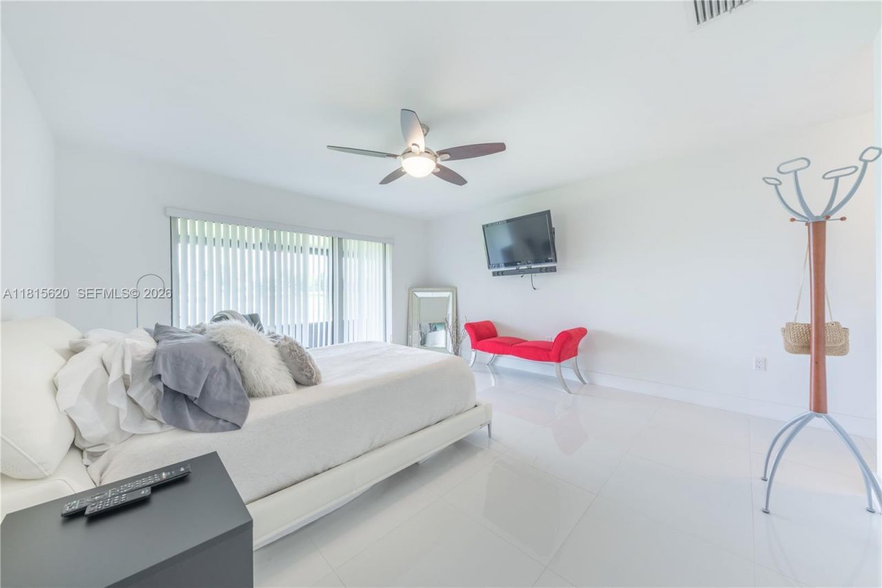 16189 Laurel Dr, Unit 25, Weston, FL 33326 Photo