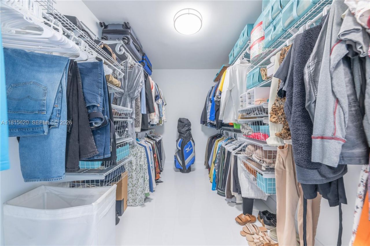 16189 Laurel Dr, Unit 25, Weston, FL 33326 Photo