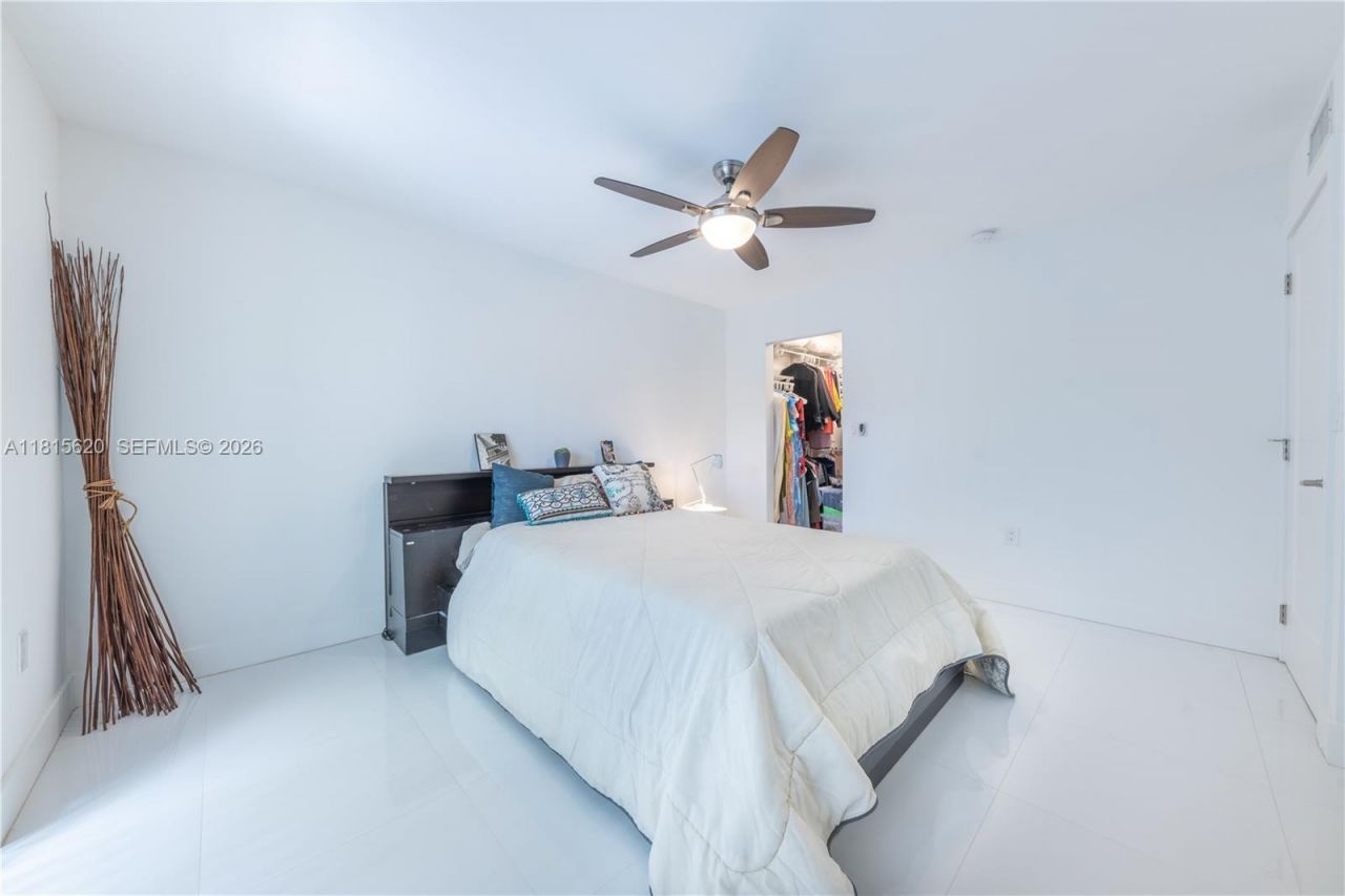 16189 Laurel Dr, Unit 25, Weston, FL 33326 Photo