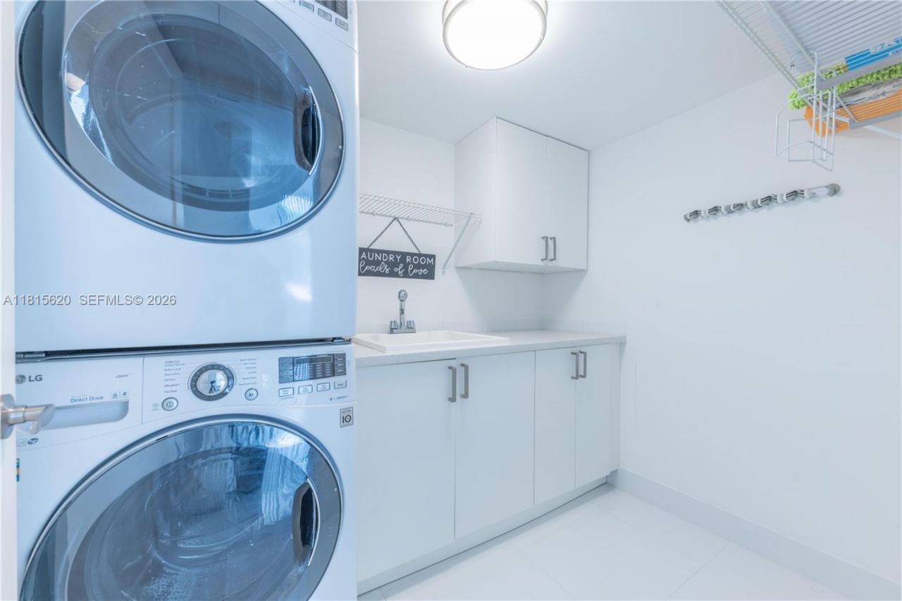 16189 Laurel Dr, Unit 25, Weston, FL 33326 Photo