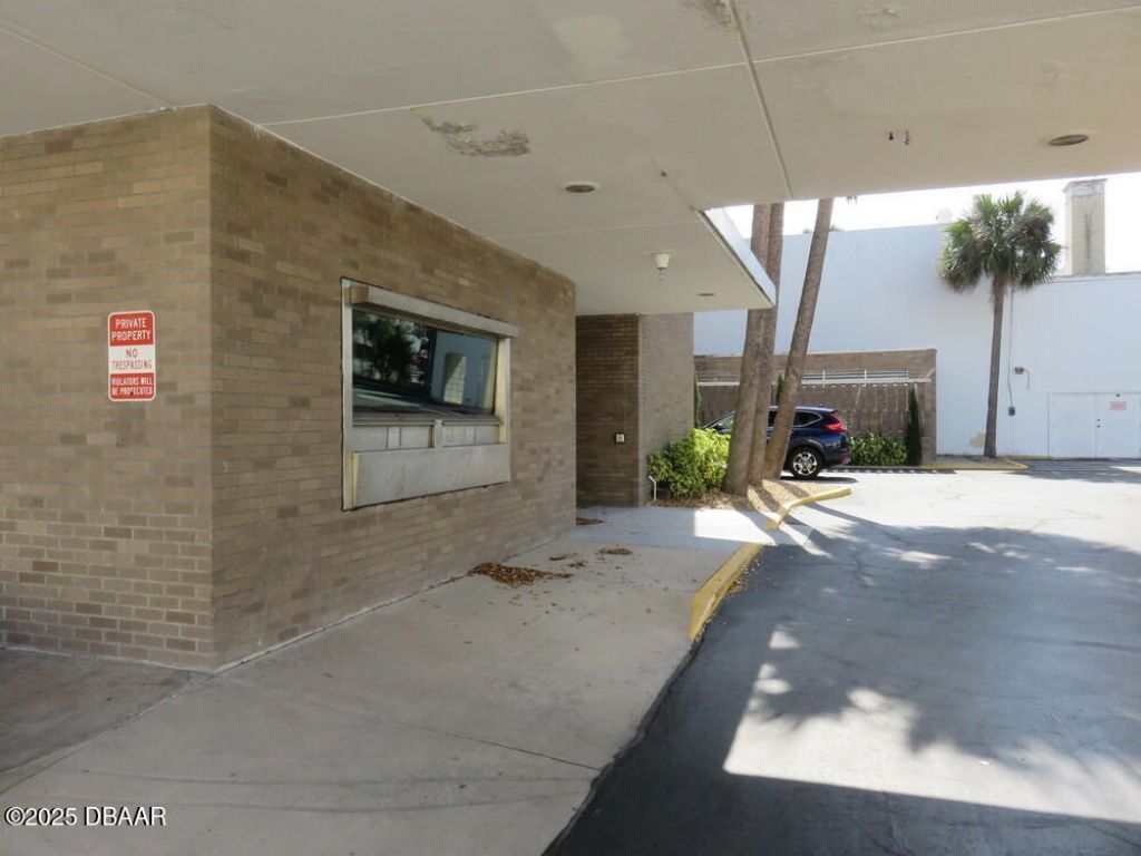 230 N Beach Street, Daytona Beach, FL 32114 Photo