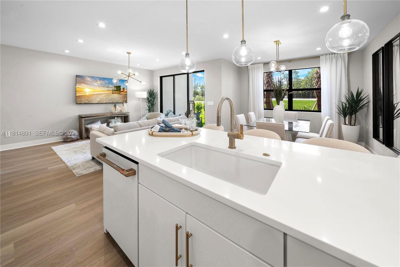 6088 Barbara Circle, Naples, FL 34112 Photo