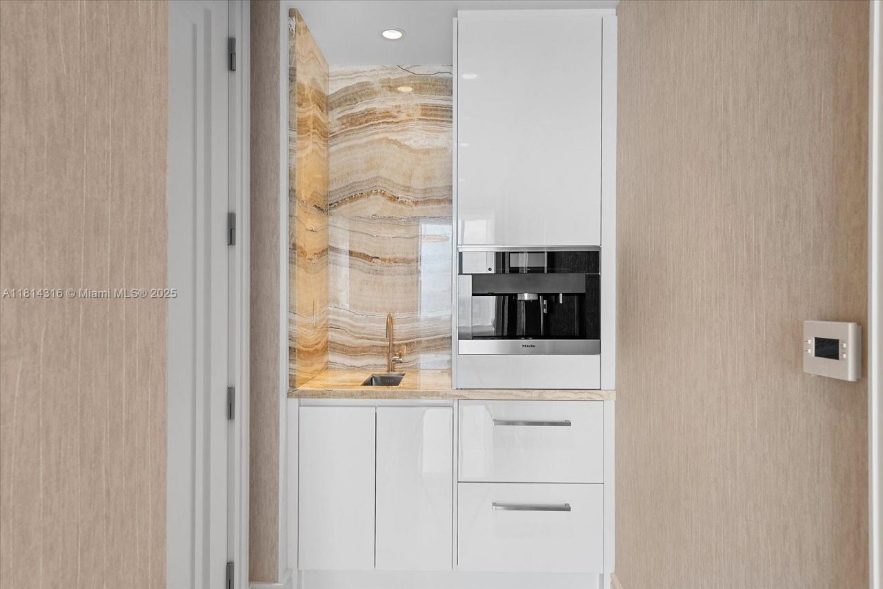 17901 Collins Ave, Unit 3004, Sunny Isles Beach, FL 33160 Photo