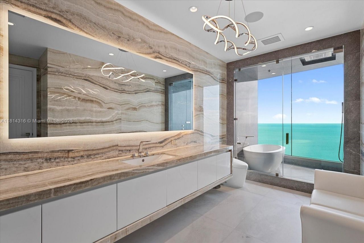 17901 Collins Ave, Unit 3004, Sunny Isles Beach, FL 33160 Photo