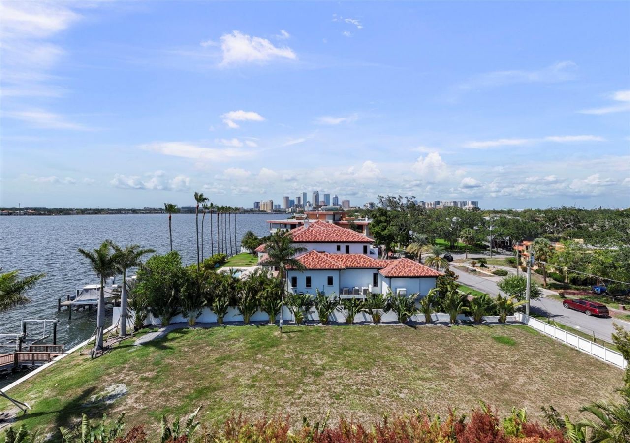 214 Blanca Avenue, Tampa, FL 33606 Photo