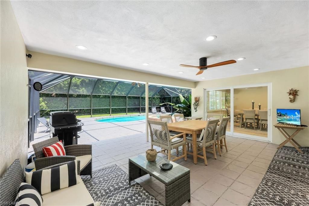 725 Old Trail Dr, Naples, FL 34103 Photo