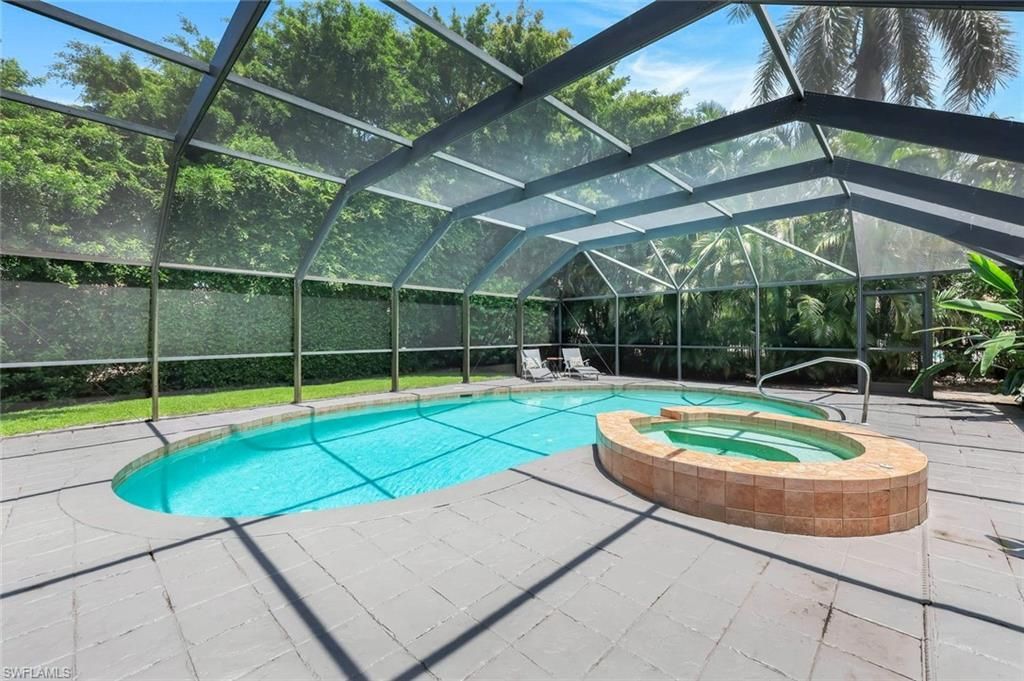 725 Old Trail Dr, Naples, FL 34103 Photo