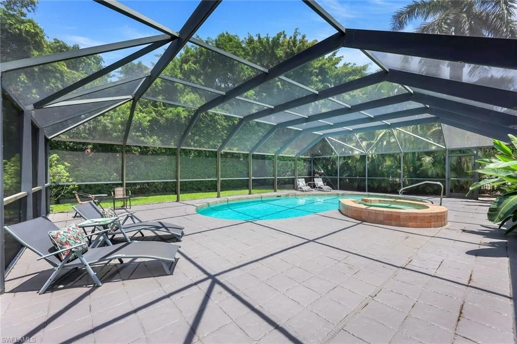 725 Old Trail Dr, Naples, FL 34103 Photo