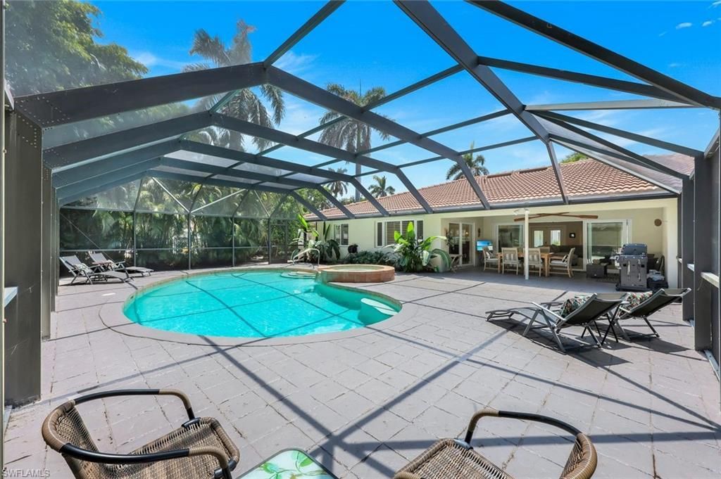 725 Old Trail Dr, Naples, FL 34103 Photo