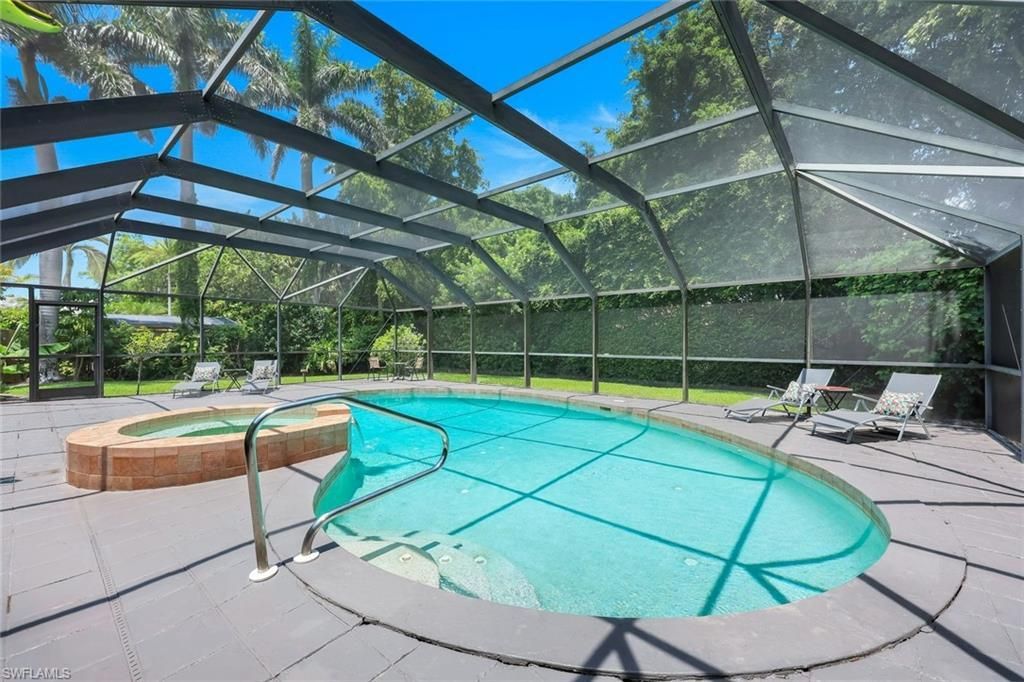 725 Old Trail Dr, Naples, FL 34103 Photo