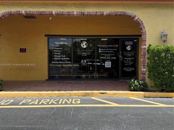 8759 NW 50th St, Unit 8, Lauderhill, FL 33351