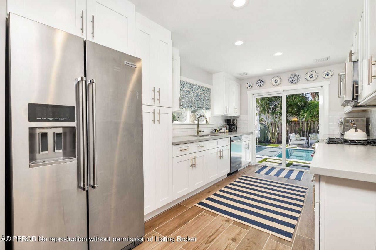 216 Lakeland Drive, West Palm Beach, FL 33405 Photo