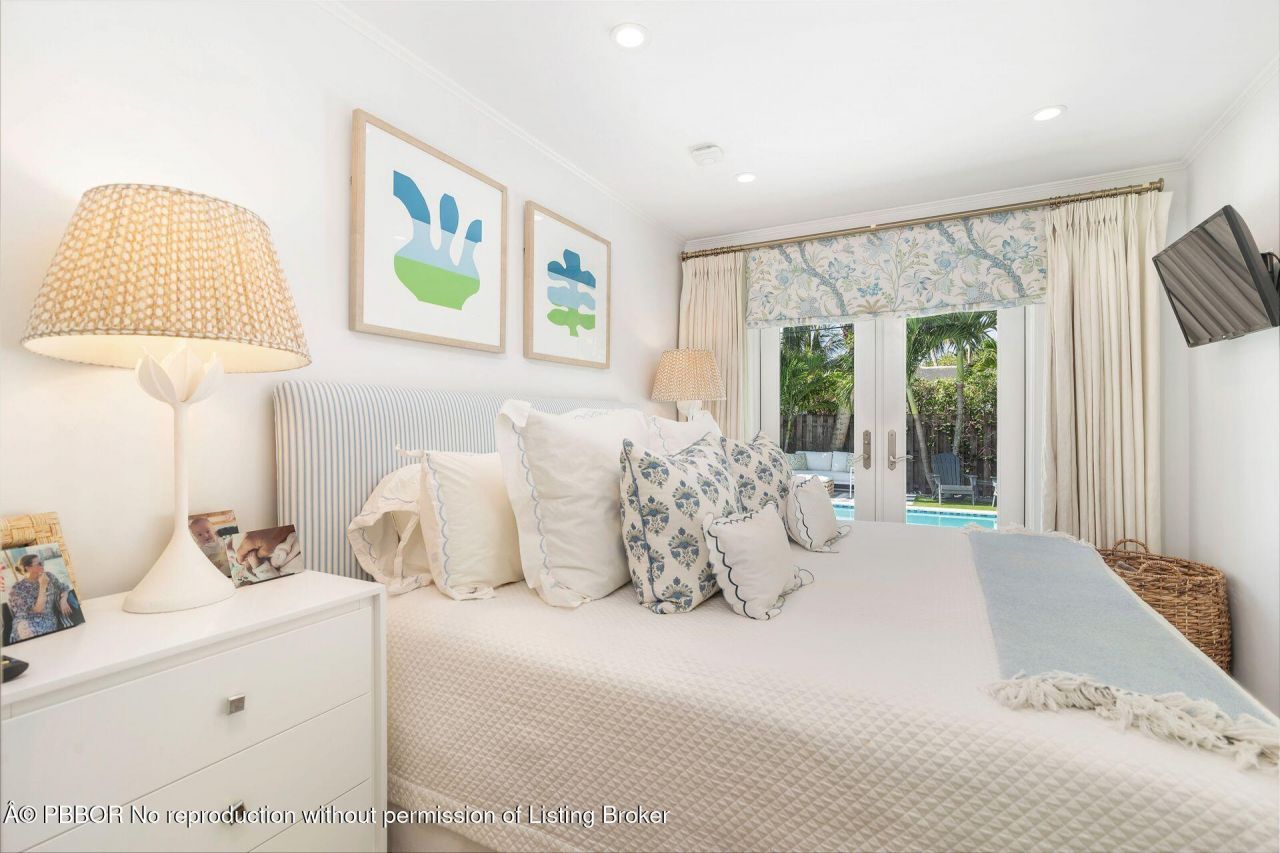 216 Lakeland Drive, West Palm Beach, FL 33405 Photo