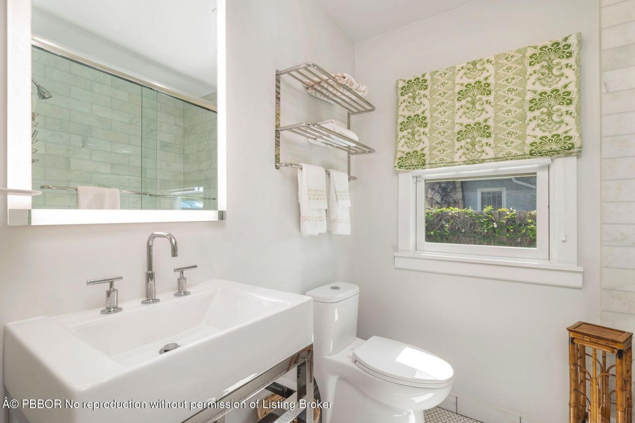 216 Lakeland Drive, West Palm Beach, FL 33405 Photo