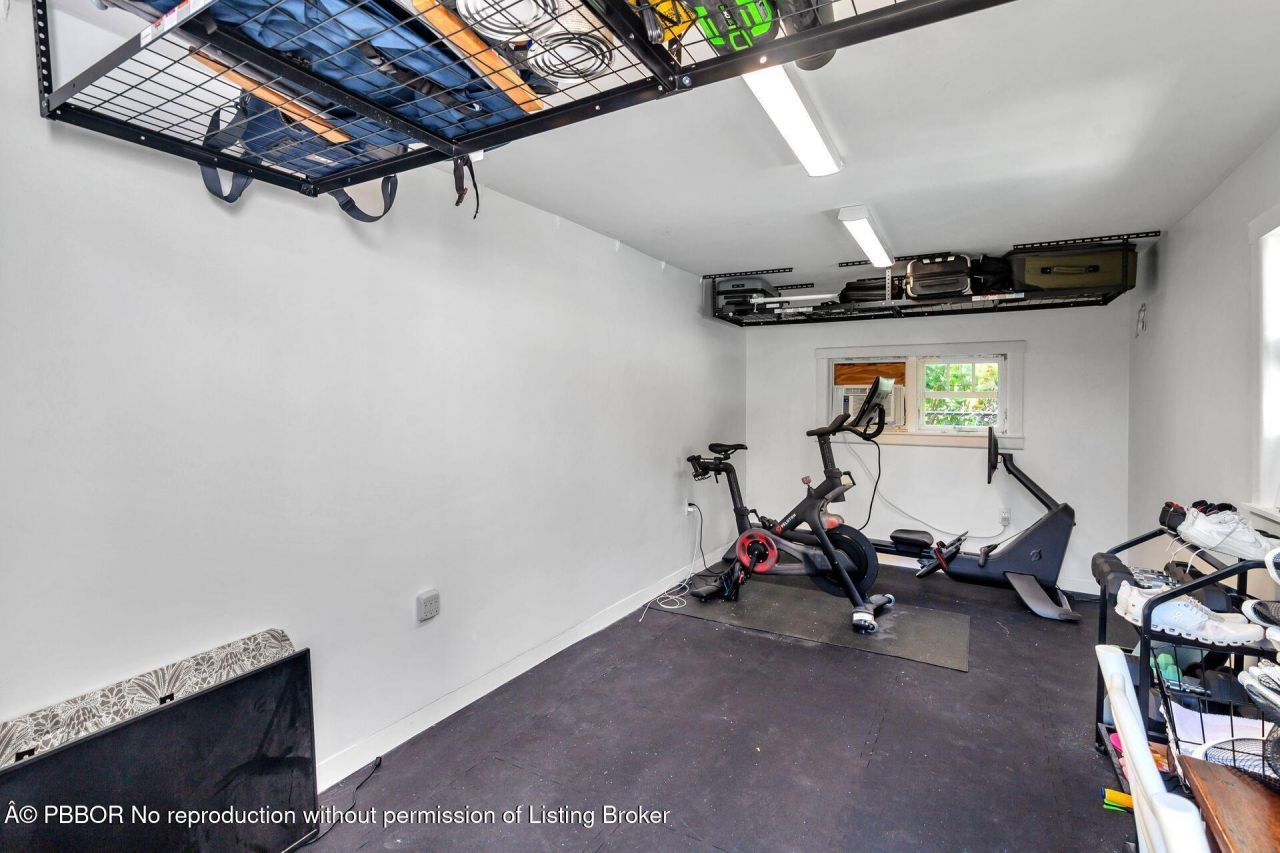 216 Lakeland Drive, West Palm Beach, FL 33405 Photo