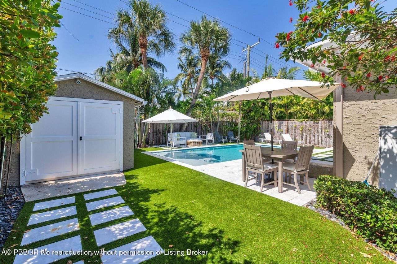 216 Lakeland Drive, West Palm Beach, FL 33405 Photo