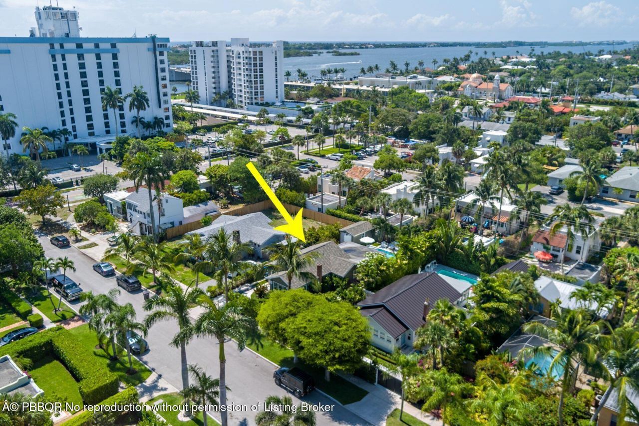 216 Lakeland Drive, West Palm Beach, FL 33405 Photo