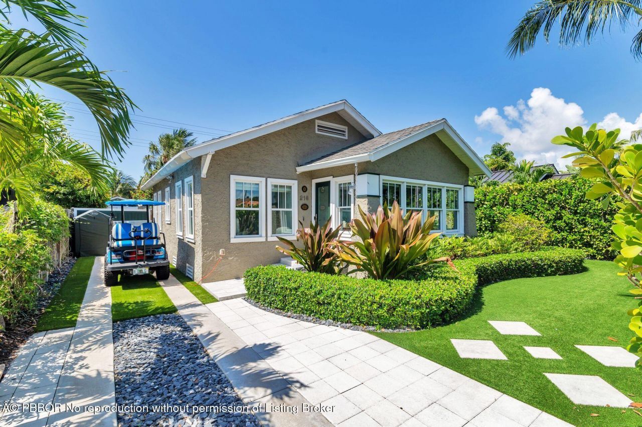 216 Lakeland Drive, West Palm Beach, FL 33405 Photo