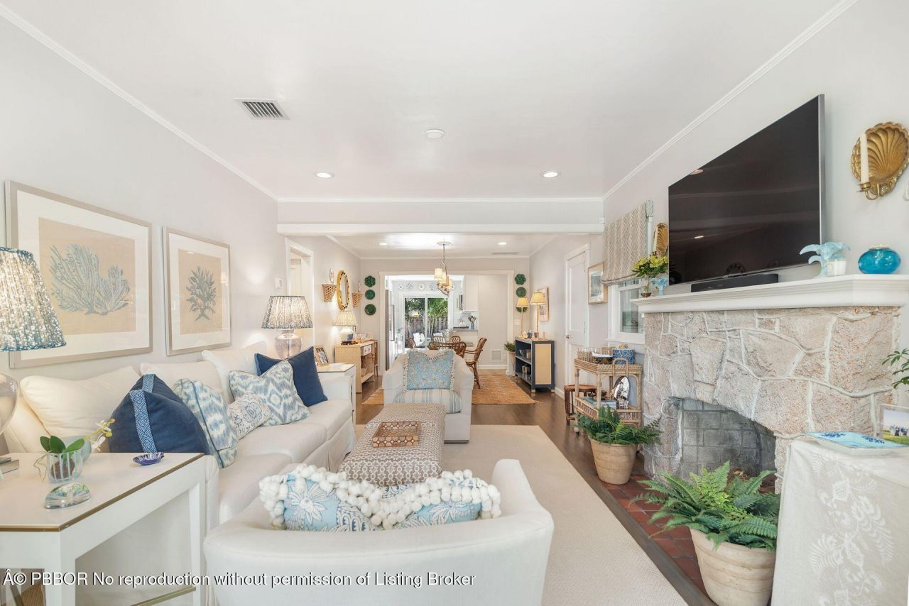 216 Lakeland Drive, West Palm Beach, FL 33405 Photo