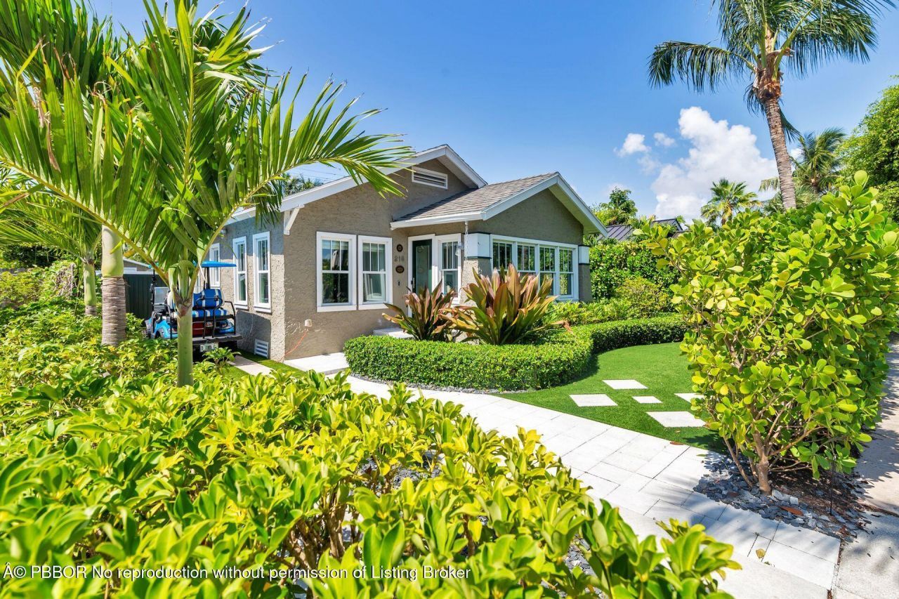 216 Lakeland Drive, West Palm Beach, FL 33405 Photo