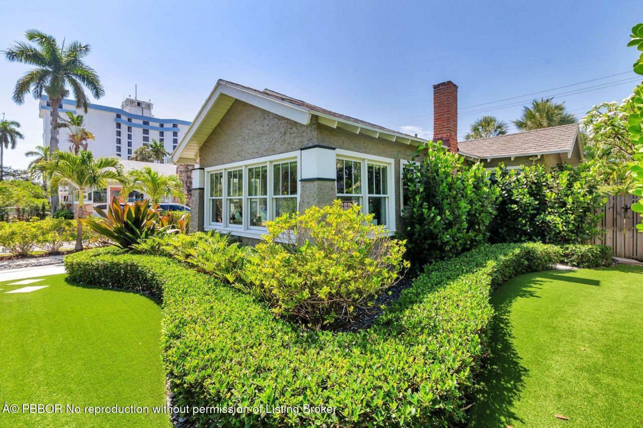 216 Lakeland Drive, West Palm Beach, FL 33405 Photo