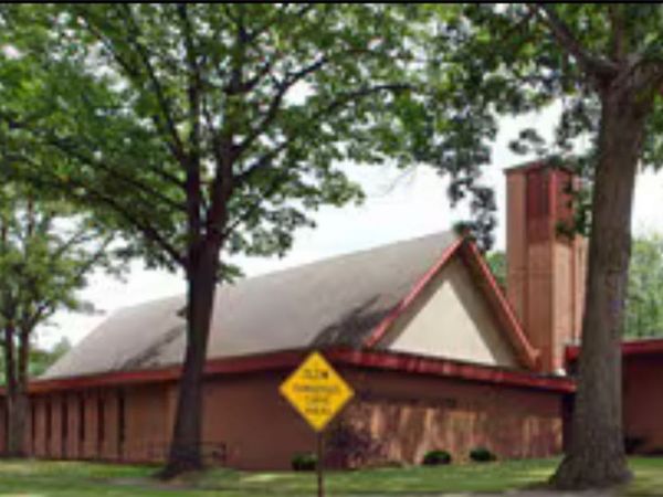 3217 Surrey Road SE, Warren, OH 44484