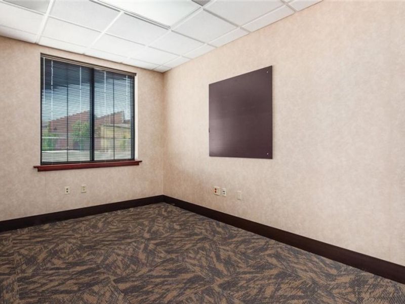 220 E State Street, Newcomerstown, OH 43832 Photo 8