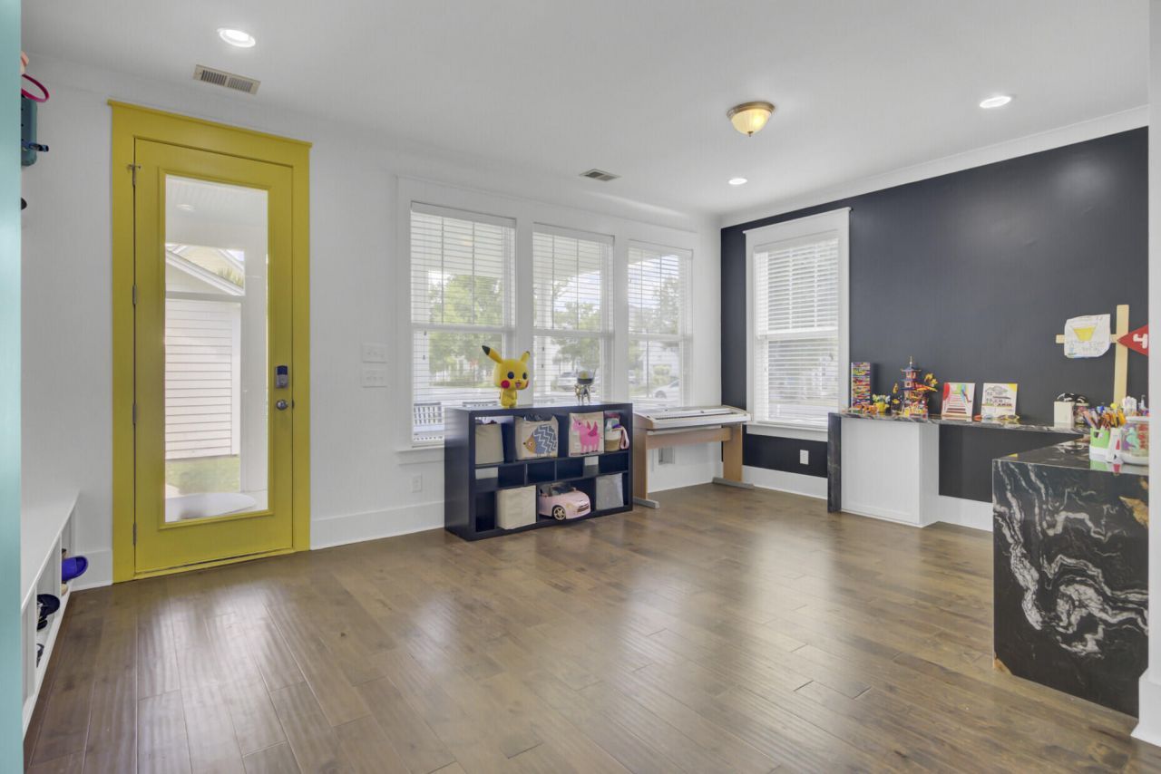 351 Gnarly Oak Lane Photo 18