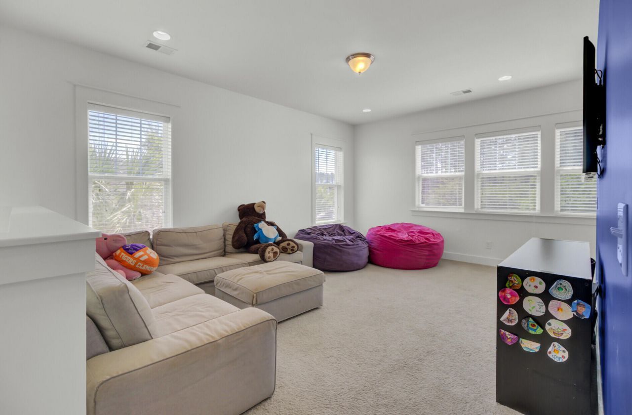 351 Gnarly Oak Lane Photo 27