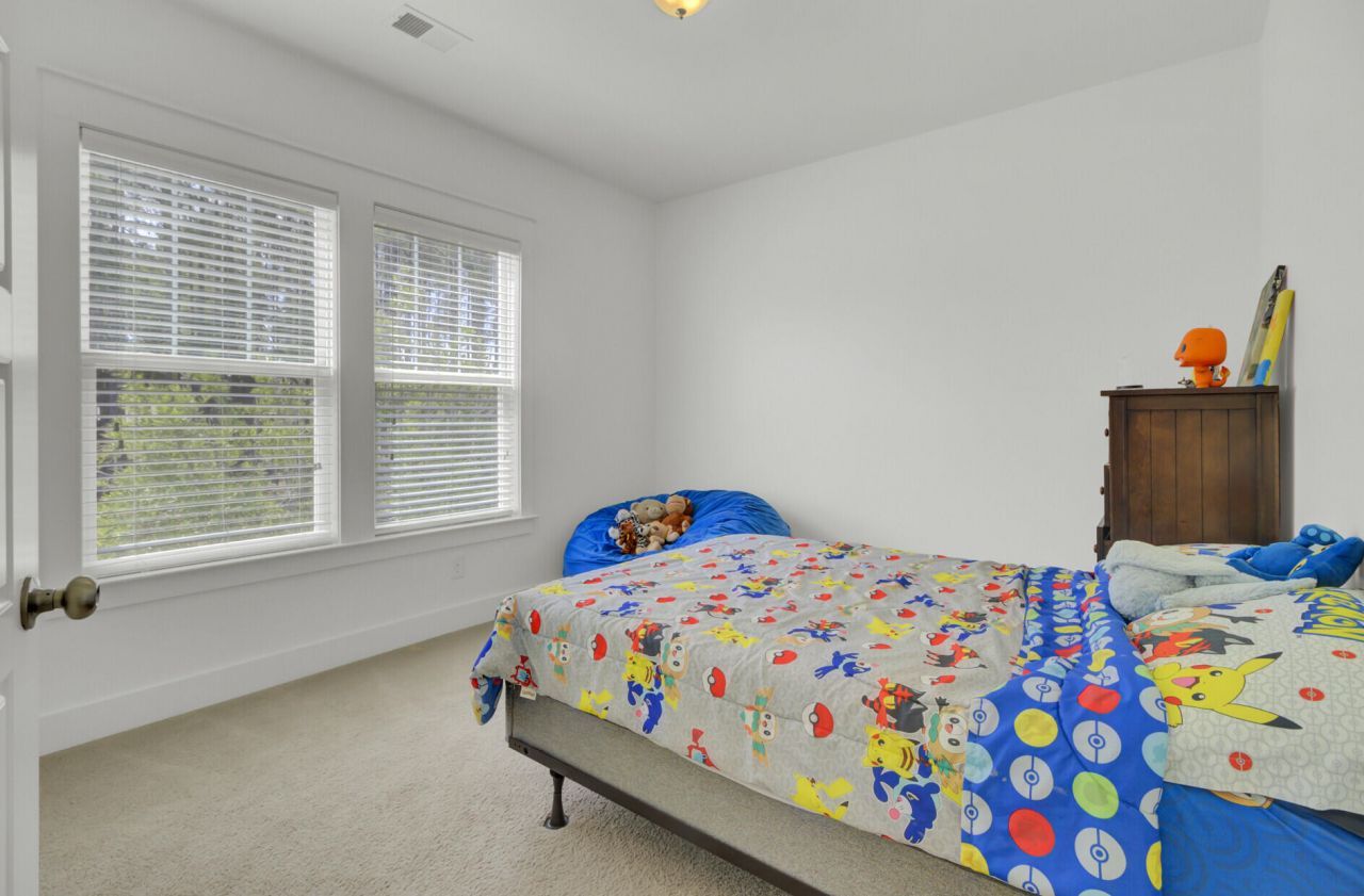 351 Gnarly Oak Lane Photo 40