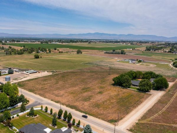 2650 S Mcdermott, Nampa, ID 83687