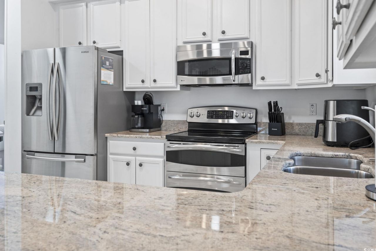 327 A Lakeside Dr. Photo 10