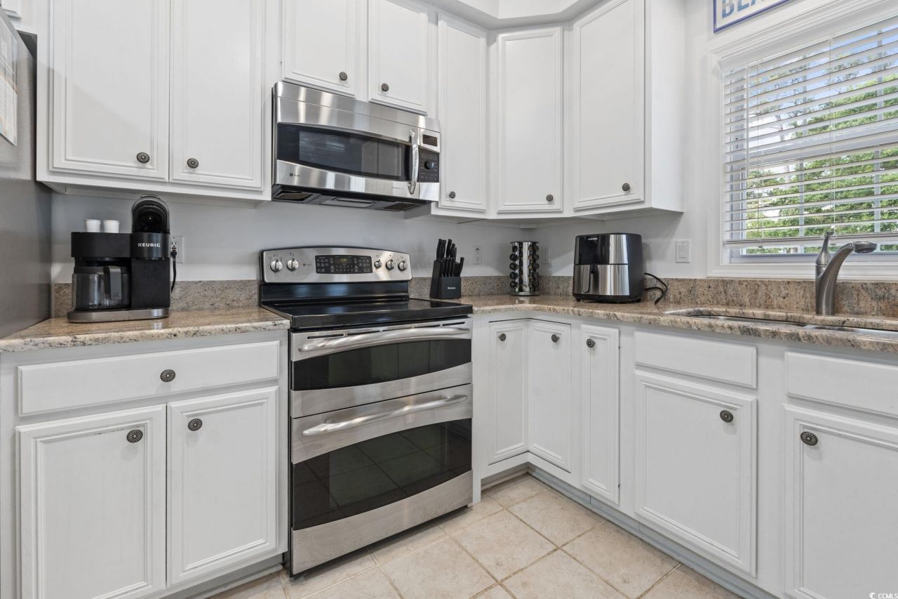 327 A Lakeside Dr. Photo 11