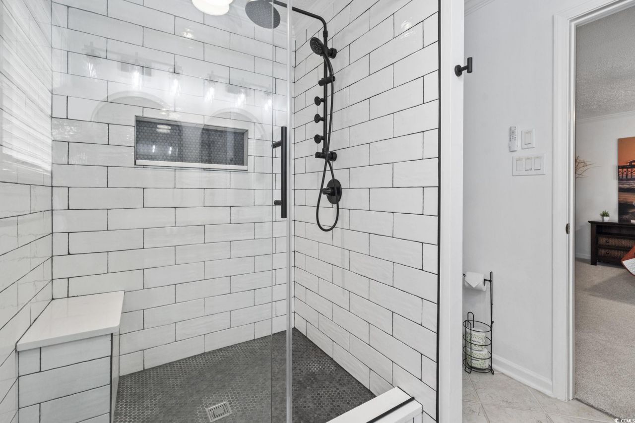 327 A Lakeside Dr. Photo 18