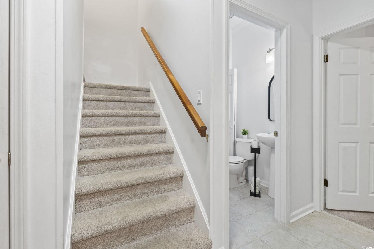 327 A Lakeside Dr. Photo 20