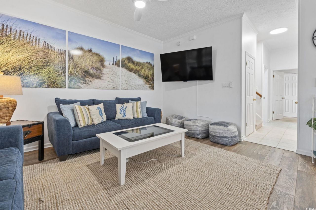 327 A Lakeside Dr. Photo 8