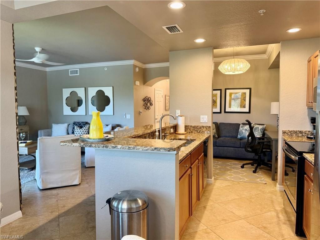 9735 Acqua Ct, Unit 637, Naples, FL 34113 Photo