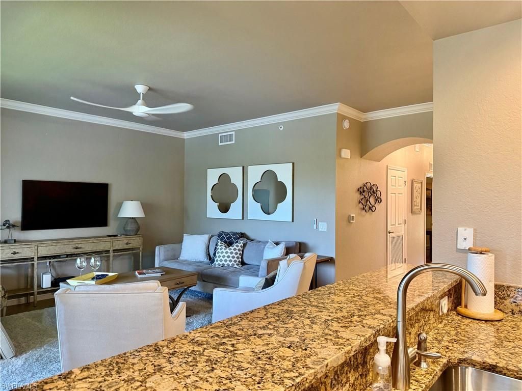 9735 Acqua Ct, Unit 637, Naples, FL 34113 Photo