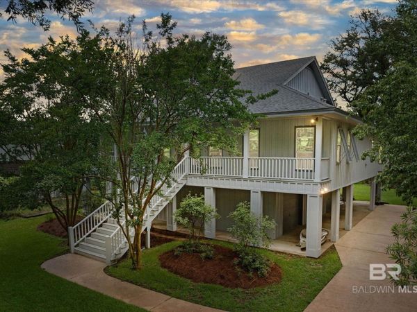 3 Molokai Lane, Fairhope, AL 36532