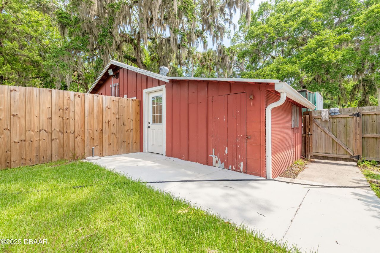 1001 Canal Street, New Smyrna Beach, FL 32168 Photo